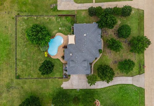 9279 Blarney Stone Way, Forney, TX, 75126-7980 | Card Image