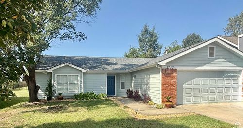2717 Wildflower Dr, Lawrence, KS, 66047-1893 | Card Image