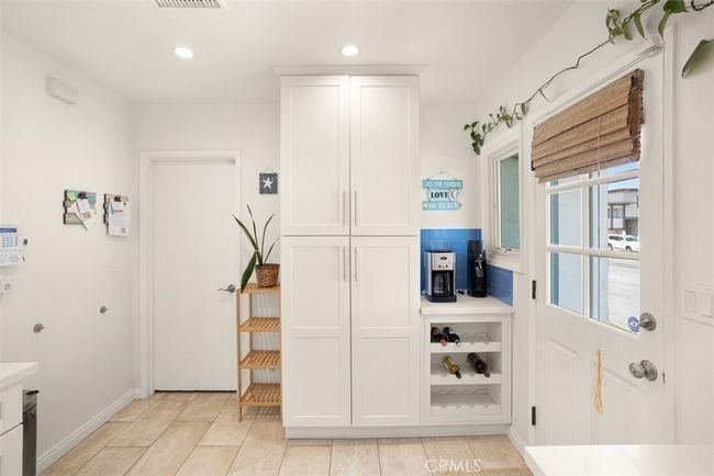 1660 Catalina Ave, House other with 3 bedrooms, 3 bathrooms and 1 parking in Seal Beach CA | Image 18