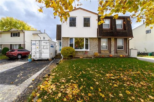 12 White Owl Cres, Brantford, ON, N3P1A2 | Card Image