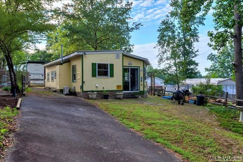 58 Dismal Trl, Bracey, VA, 23919 | Card Image