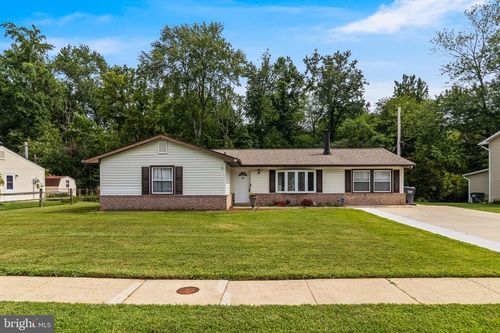 913 Barrington Dr, WALDORF, MD, 20602-2839 | Card Image