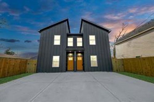 ab-8015 Elbert Street, Houston, TX, 77028 | Card Image