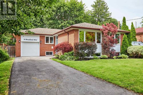 56 Broadlands Blvd, North York, ON, M3A1J3 | Card Image