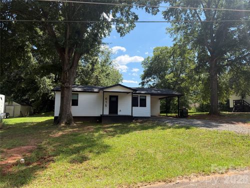 615 E Saunders Ave, Newton, NC, 28658-2341 | Card Image