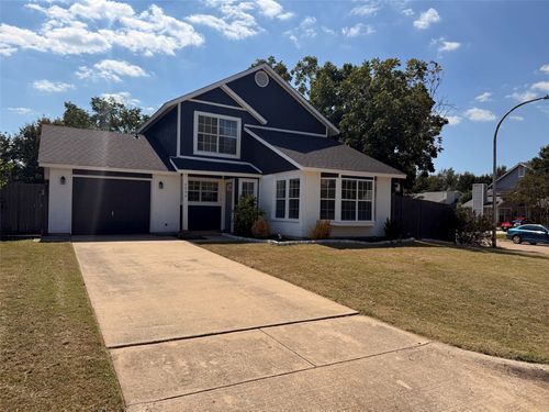 4600 Waterway Dr N, Fort Worth, TX, 76137-1530 | Card Image