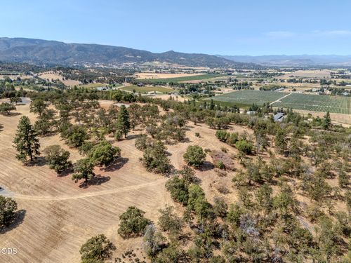 lot-5-3563 S Stage Rd, Medford, OR, 97501-4168 | Card Image