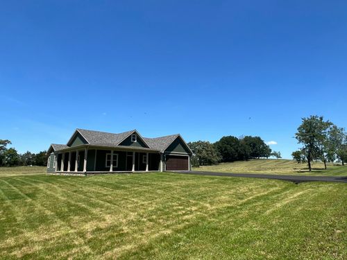 512 Cliffside Dr, Russell Springs, KY, 42642-8012 | Card Image