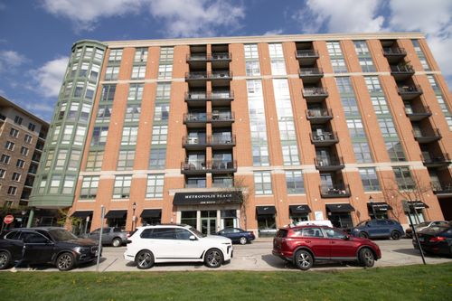 306-1 S Highland Ave, Arlington Heights, IL, 60005-1814 | Card Image