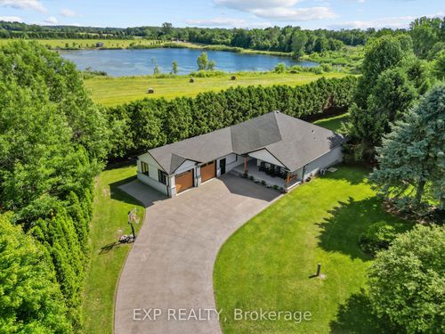 128 Brookfield St, Denfield, ON, N0M1P0 | Card Image
