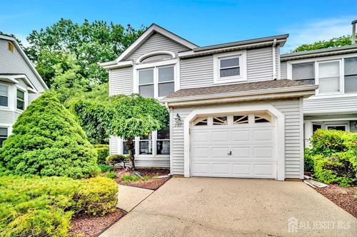 207 Manahan Rd, East Brunswick, NJ, 08816-5851 | Card Image