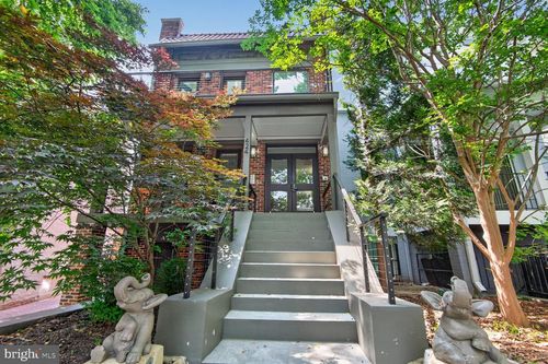 g-424 Q St Nw, WASHINGTON, DC, 20001-2466 | Card Image
