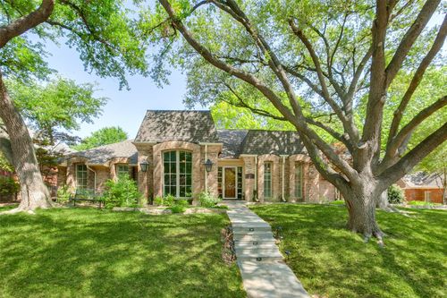 9635 Hilldale Dr, Dallas, TX, 75231-2705 | Card Image