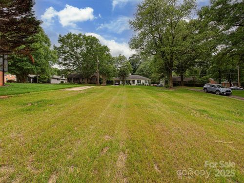4045 Rutherford Dr, Charlotte, NC, 28210-4709 | Card Image