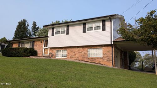 250 Plainview Heights Cir, Greeneville, TN, 37745-3085 | Card Image