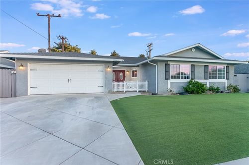 3640 Rosalie St, Simi Valley, CA, 93063-2737 | Card Image