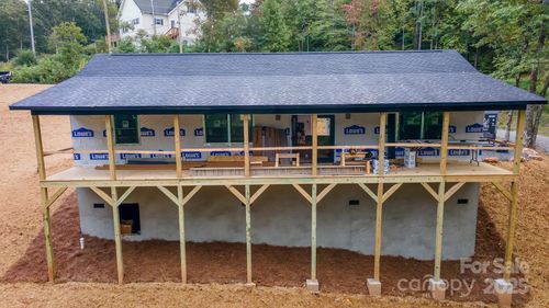 42-132 Fox Ridge Cir, Franklin, NC, 28734-9795 | Card Image