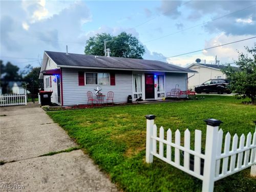 545 Edgewood Dr, Newark, OH, 43055-3762 | Card Image
