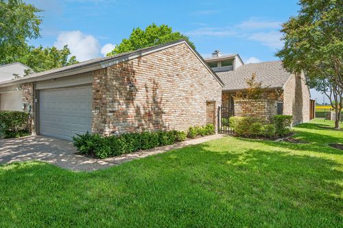 9629 Highland View Drive, Dallas, TX, 75238 | Card Image