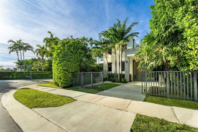 121 2 Nd Dilido Ter, House other with 5 bedrooms, 6 bathrooms and null parking in Miami Beach FL | Image 32
