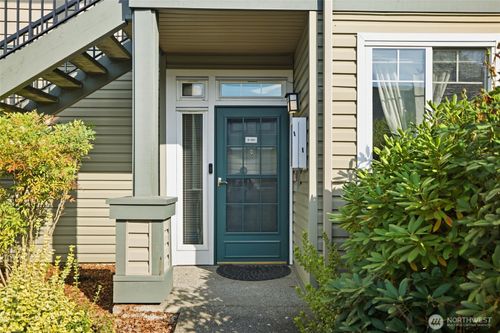 s101-1500 S 18th St, Renton, WA, 98055-5504 | Card Image