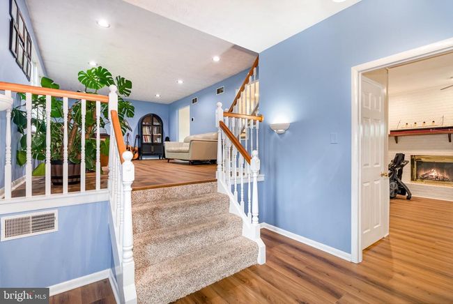302 Iroquois Way, House other with 3 bedrooms, 3 bathrooms and null parking in MECHANICSBURG PA | Image 4