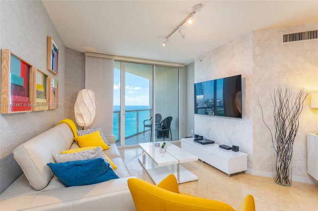 2906 - 16699 Collins Ave, Condo with 3 bedrooms, 2 bathrooms and null parking in Sunny Isles Beach FL | Image 14