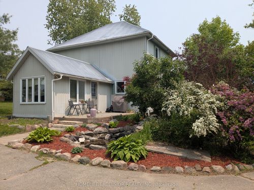 detached-home-8850 Lake Ridge Rd, Uxbridge, ON, L9P1R3 | Card Image