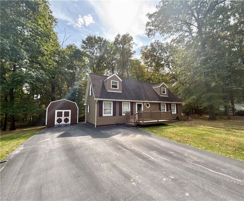 121 Galazia Ln, Edinburg, PA, 16116-3807 | Card Image