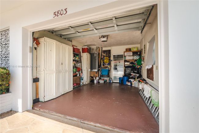 5803 Nw 85 Th Ter, House other with 2 bedrooms, 2 bathrooms and null parking in Tamarac FL | Image 17