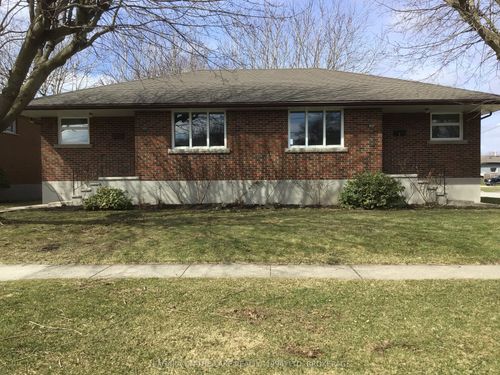 400 Wellington St, Port Colborne, ON, L3K2K6 | Card Image