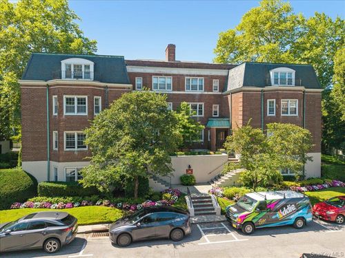 7f-7 Chateaux Cir, Scarsdale, NY, 10583-4125 | Card Image