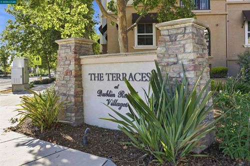 225-3240 Maguire Way, Dublin, CA, 94568-8605 | Card Image