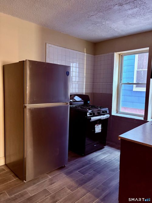 3-2 Read Street, New Haven, CT, 06511 | Card Image