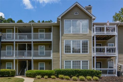 411 Berkeley Woods Dr, Duluth, GA, 30096-6351 | Card Image