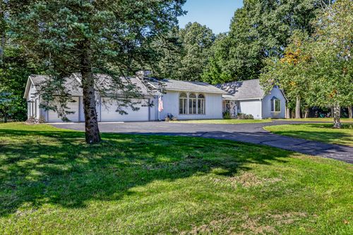 3985 Harbor Point Drive, Norton Shores, MI, 49441 | Card Image