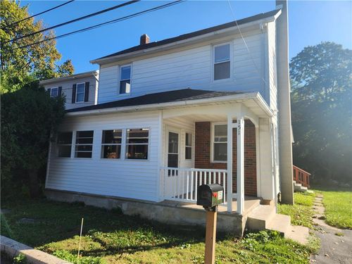 151 Utica Ave, WIND GAP, PA, 18091-1251 | Card Image