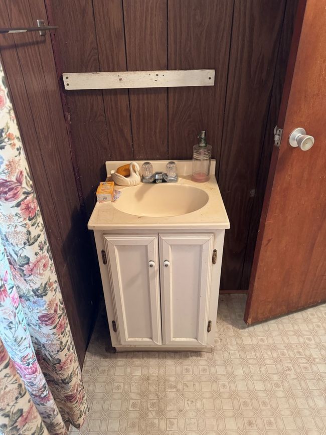 5011 F St, House other with 2 bedrooms, 2 bathrooms and null parking in CEDAR KEY FL | Image 15