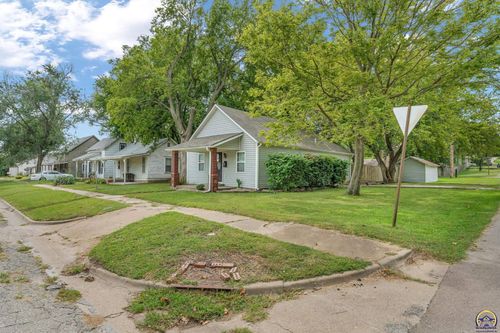115 Chestnut St, Wamego, KS, 66547-1335 | Card Image