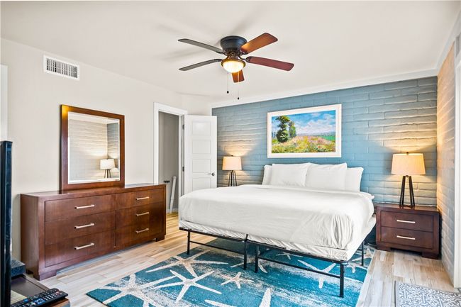 APT-136 - 4901 State Highway 361, Condo with 2 bedrooms, 2 bathrooms and null parking in Port Aransas TX | Image 11