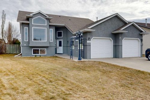 20 Wildrose Drive, Claresholm, AB, T0L0T0 | Card Image