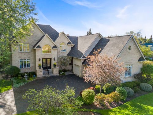 4N446 Mountain Ash Dr, Wayne, IL, 60184-2415 | Card Image