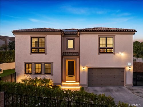 11029 Lurline Ave, Chatsworth, CA, 91311-1640 | Card Image