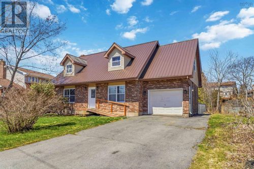 7 Fiddlers Green, Dartmouth, NS, B2V1Y9 | Card Image