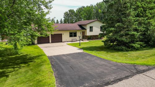 2046 Northwood Ln, Fergus Falls, MN, 56537-4608 | Card Image