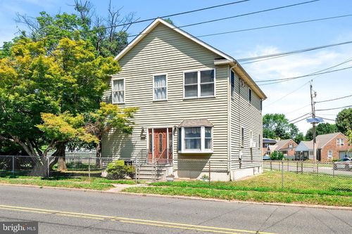 1043 Hornberger Ave, ROEBLING, NJ, 08554-1819 | Card Image