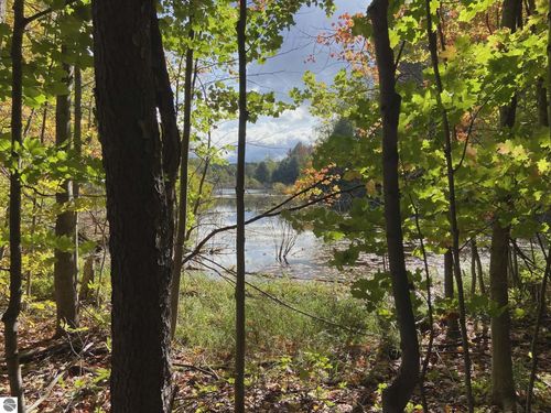 20047 Davis Lake Rd, Traverse City, MI, 49684 | Card Image