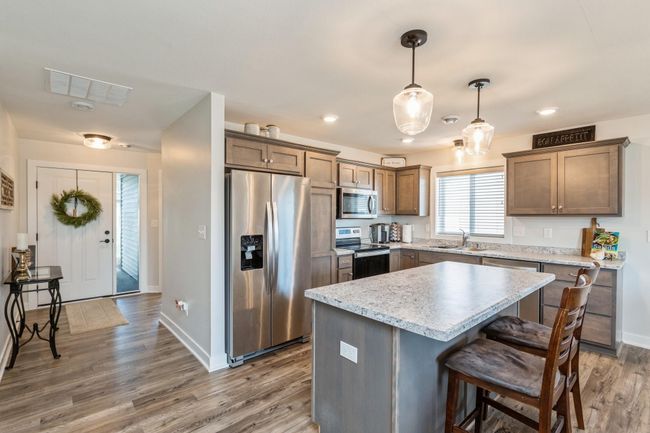 Stainless steel Appliance. | Image 5