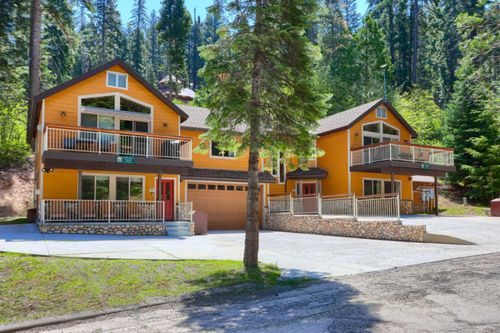 7400 Choke Cherry Ln, Yosemite National Park, CA, 95389-9200 | Card Image