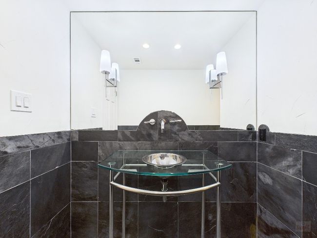 APT-222 - 1501 Barton Springs Rd, Condo with 3 bedrooms, 3 bathrooms and 3 parking in Austin TX | Image 15